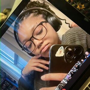 Meet your Posher, Reagan